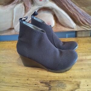 Charleston Shoe Co. Size 6.5 Brown 3" Wedge Ankle Boots